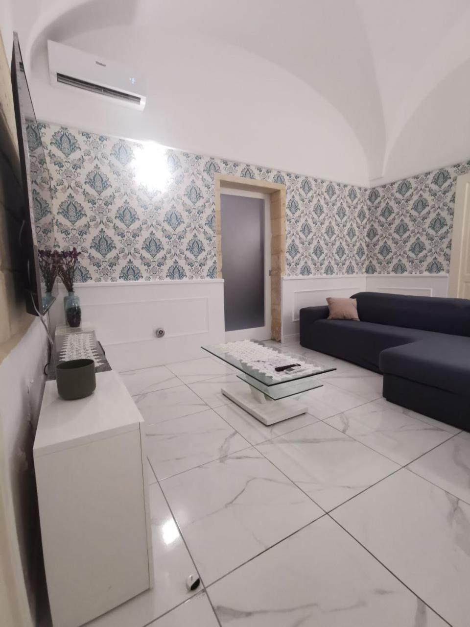 Dimora San Biagio Suites&Apartment Лече Екстериор снимка