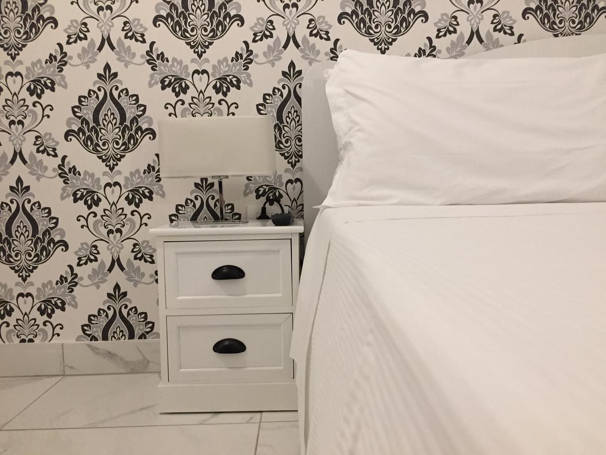 Dimora San Biagio Suites&Apartment Лече Екстериор снимка