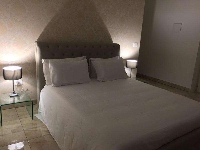 Dimora San Biagio Suites&Apartment Лече Екстериор снимка
