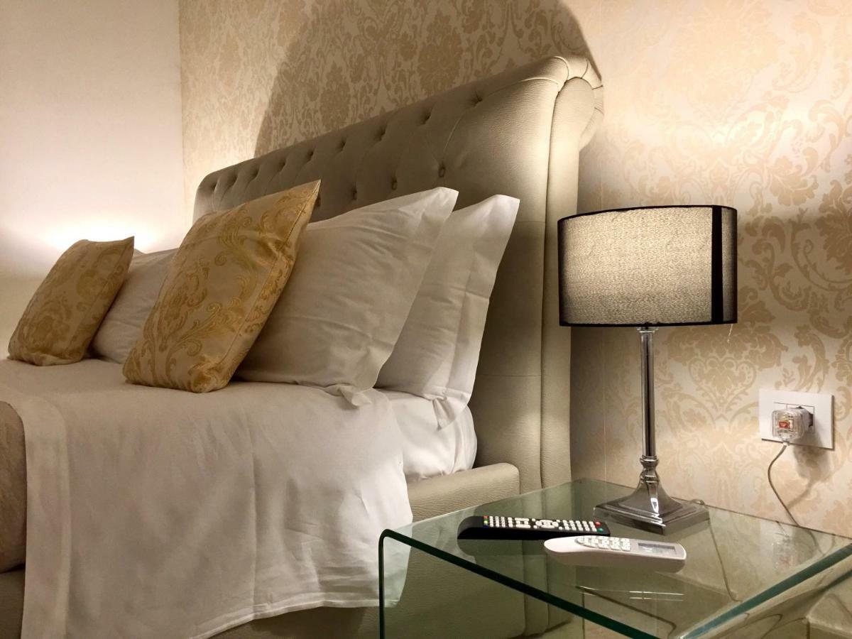 Dimora San Biagio Suites&Apartment Лече Екстериор снимка