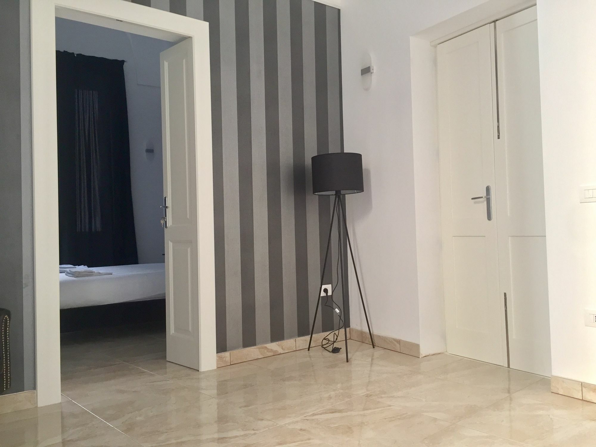 Dimora San Biagio Suites&Apartment Лече Екстериор снимка